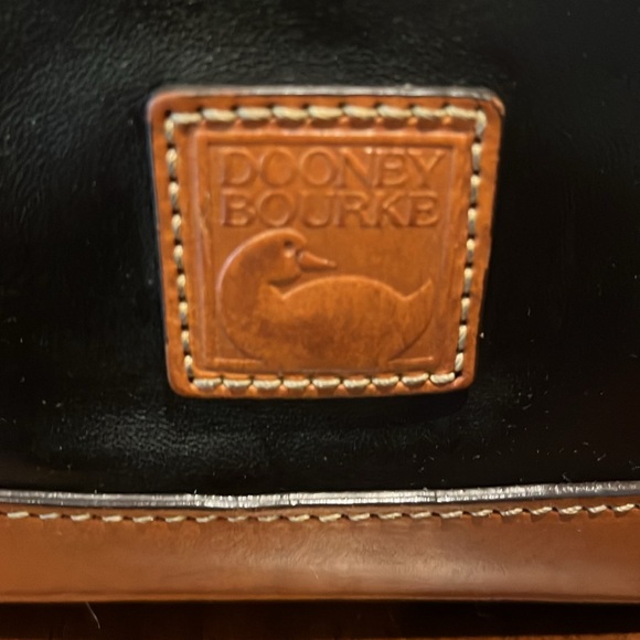Dooney & Bourke Satchel Smooth leather Black/ brown dome top excellent cond. - Picture 4 of 17